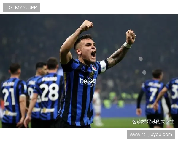 国际米兰举办球迷活动,队长劳塔罗与球迷互动 国际米兰举办球迷活动,队长劳塔罗与球迷互动